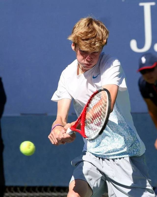 而贾秀全却 而贾秀全却