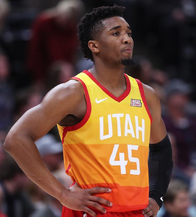 在攻守之间 在攻守之间