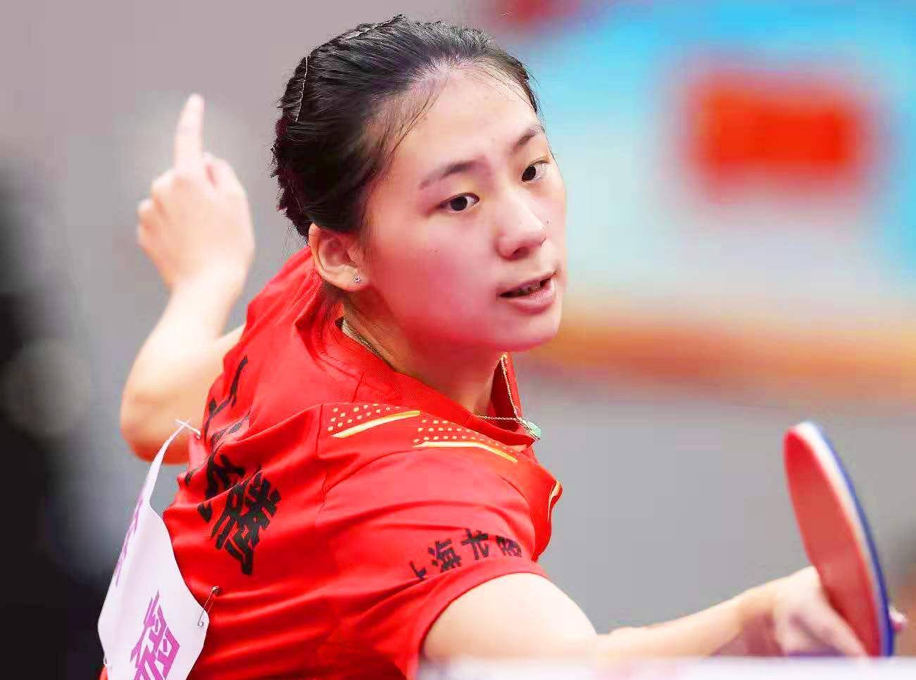 还强调了他 还强调了他