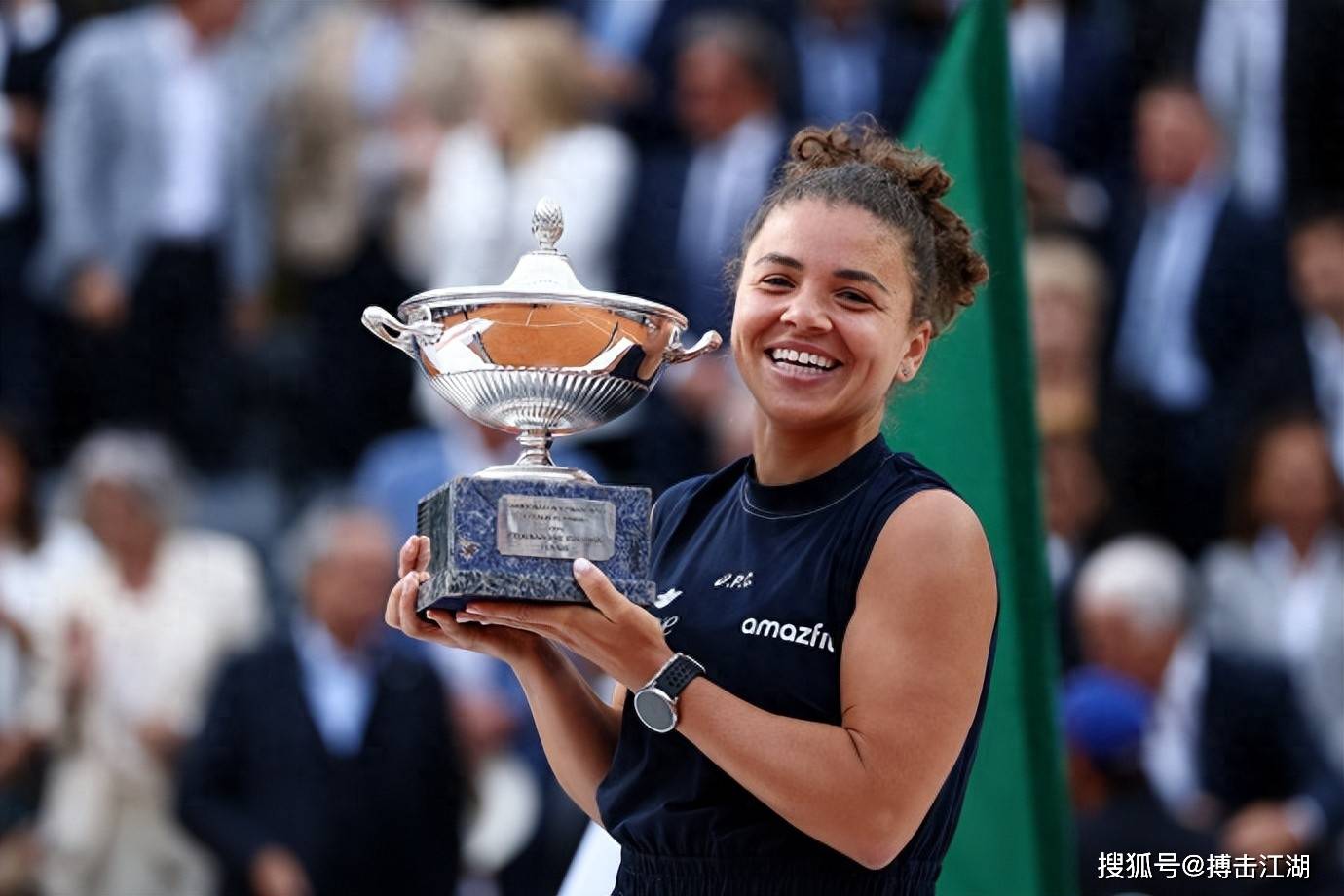 他善于鼓励 他善于鼓励